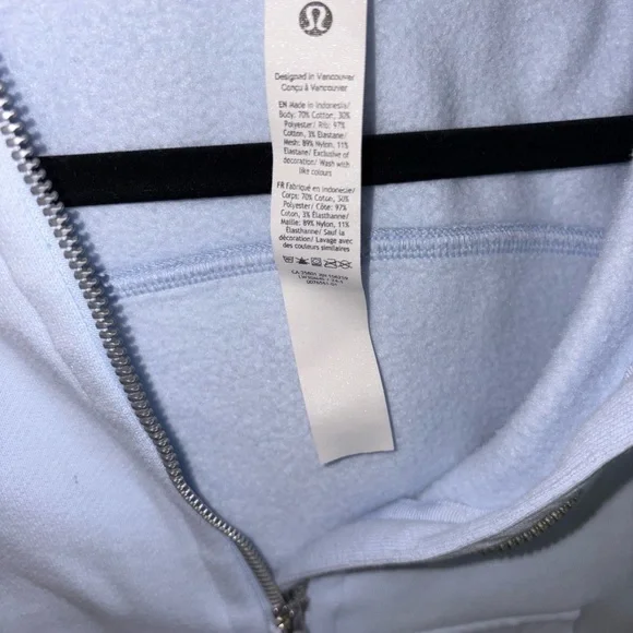 Light Blue Lululemon Scuba Half Zip - Picture 3 of 3